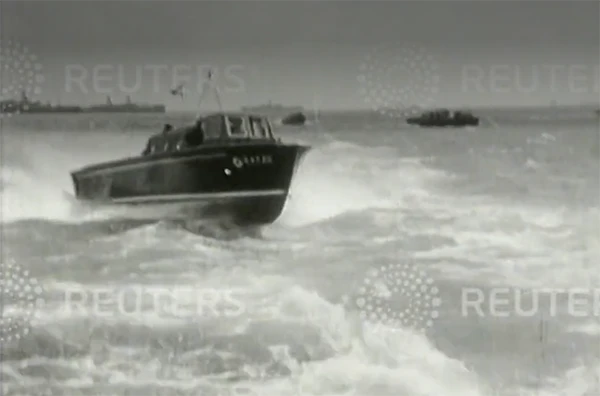 
1932 DEFENCE: R.A.F. seaplane tender trials at the Royal Air Force Works, Hythe